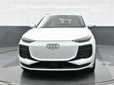 New 2025 Audi Q6 e-tron Prestige image 2