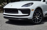 Used 2022 Porsche Macan image 2