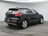 Used 2021 Volvo XC40 T5 Momentum image 5