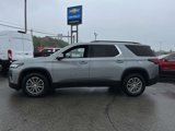 Used 2023 Chevrolet Traverse LT image 2
