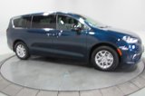 New 2025 Chrysler Pacifica Select image 4