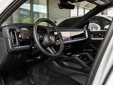 Certified 2025 Porsche Cayenne image 4