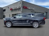 Used 2023 GMC Yukon XL SLT image 2