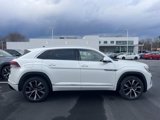 New 2025 Volkswagen Atlas Cross Sport SEL Premium R-Line image 2