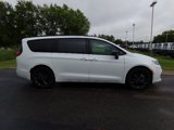 New 2024 Chrysler Pacifica Touring-L w/ S Appearance Package image 2