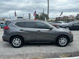 Used 2017 Nissan Rogue S image 5