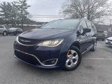 Used 2017 Chrysler Pacifica Touring-L Plus image 2