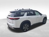 New 2025 Nissan Pathfinder Platinum image 5