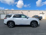 New 2025 Nissan Pathfinder Platinum image 3