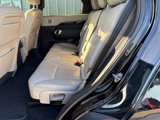 Used 2019 Land Rover Discovery SE image 5