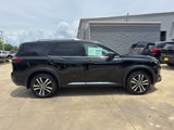 New 2025 Nissan Pathfinder Platinum image 4