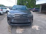 Used 2017 Toyota Highlander FWD V6 image 2