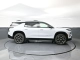 New 2026 Chevrolet Traverse High Country image 2