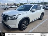 Certified 2023 Nissan Pathfinder Platinum image 2