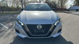 Used 2021 Nissan Altima 2.5 SR image 2