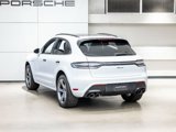 Used 2024 Porsche Macan image 3