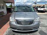 Used 2014 Chrysler Town & Country Touring image 2