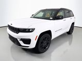 New 2025 Jeep Grand Cherokee Summit image 3