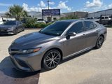 Used 2022 Toyota Camry SE image 2
