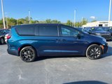 New 2024 Chrysler Pacifica Limited w/ S Appearance Package image 2