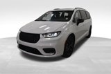New 2026 Chrysler Pacifica Limited image 2