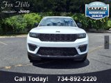 New 2025 Jeep Grand Cherokee Limited image 2