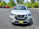 Used 2019 Nissan Rogue SV image 2