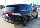 Used 2020 Lincoln Aviator Reserve w/ Equipment Group 202A image 5
