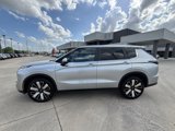 New 2025 Mitsubishi Outlander SE image 4