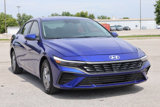 Used 2025 Hyundai Elantra SE image 4