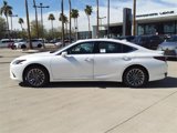 New 2025 Lexus ES 300h w/ Luxury Package image 2