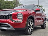 New 2025 Mitsubishi Outlander SE image 3