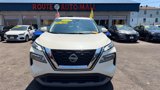 Used 2023 Nissan Rogue SV image 3