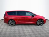 New 2026 Chrysler Pacifica Select image 3