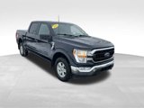 Used 2021 Ford F150 XLT image 3