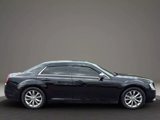 Used 2016 Chrysler 300 C image 4