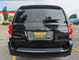 Used 2018 Dodge Grand Caravan SE w/ UConnect Hands-Free Group image 5
