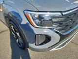 Certified 2024 Volkswagen Atlas Cross Sport SE image 3