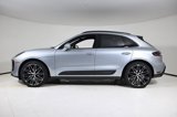 Used 2025 Porsche Macan image 2