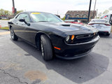 Used 2019 Dodge Challenger SXT image 4