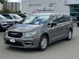 New 2025 Chrysler Pacifica Select image 5