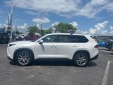 Used 2024 Toyota Grand Highlander Limited image 3