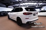 Used 2023 BMW X5 xDrive40i w/ M Sport Package image 5