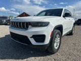 Used 2023 Jeep Grand Cherokee Laredo image 4