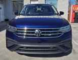 Used 2022 Volkswagen Tiguan SE w/ Panoramic Sunroof Package image 2
