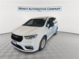 New 2026 Chrysler Pacifica Select image 4