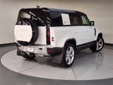 New 2024 Land Rover Defender 110 SE image 2