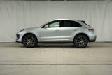 Certified 2025 Porsche Macan image 2