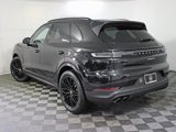 Used 2025 Porsche Cayenne image 3