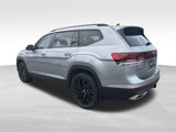 Used 2024 Volkswagen Atlas SE image 3